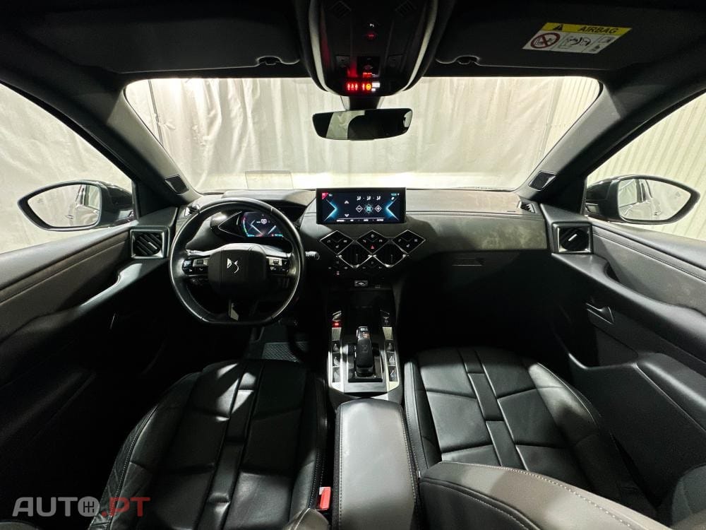 DS DS3 Crossback E-Tense Performance Line