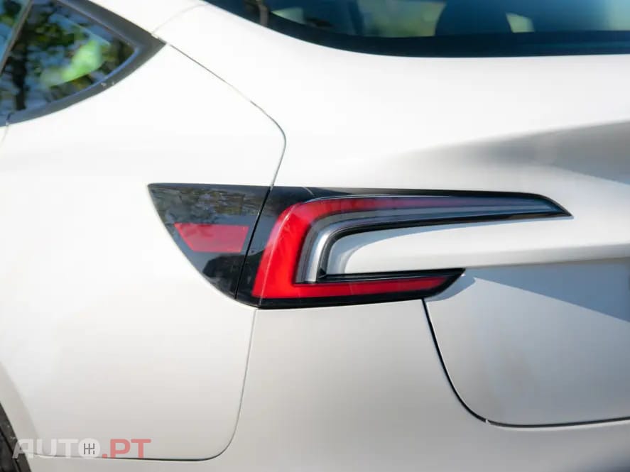 Tesla Model 3 Tração Traseira Premium