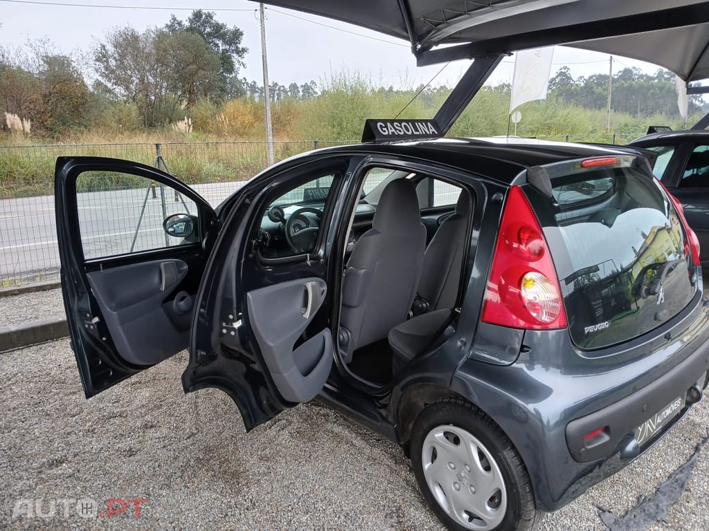Peugeot 107 1.0 Poucos Kms