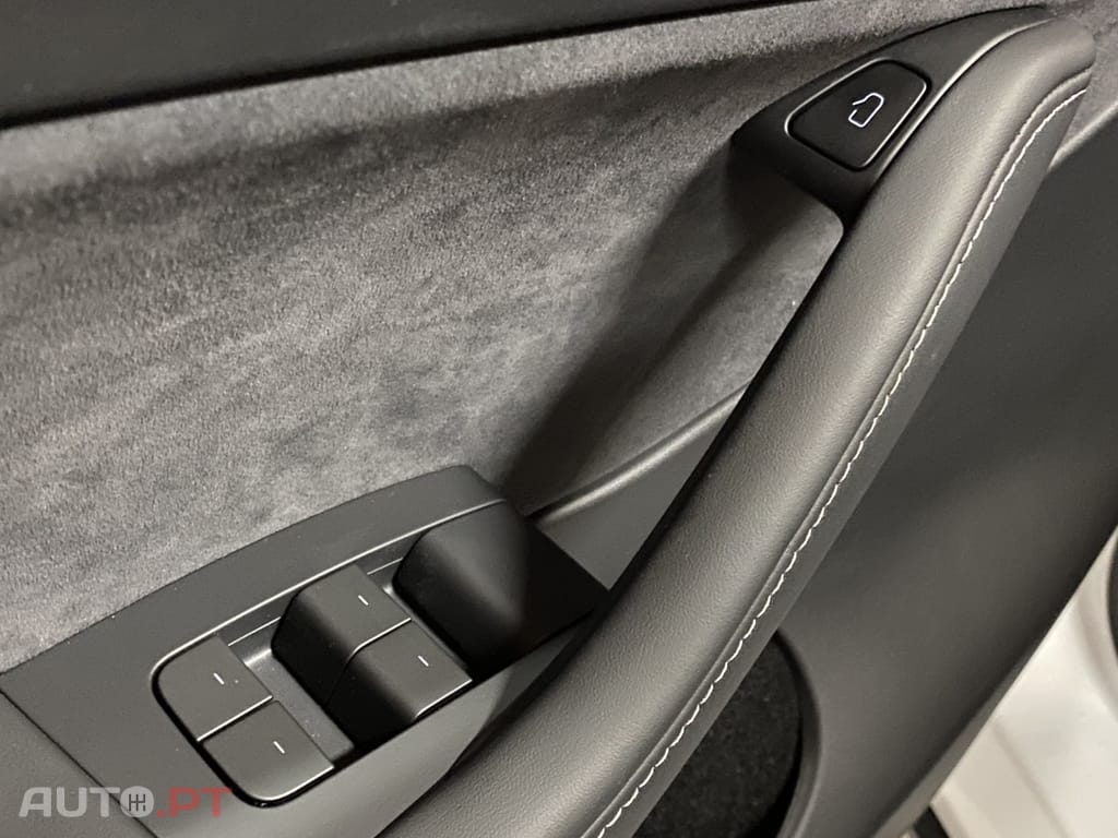 Tesla Model Y Tração Traseira