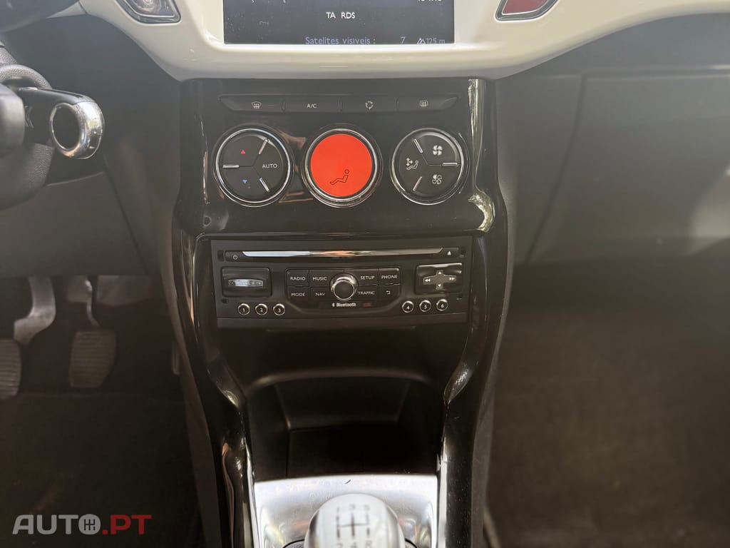 DS DS3 1.6 e-HDi So Chic