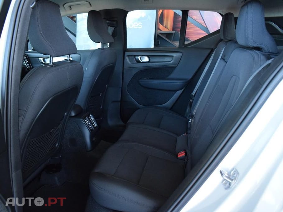 Volvo XC40 1.5 T5 PHEV R-Design Expression