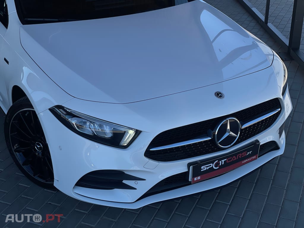 Mercedes-Benz A 250 e AMG Line