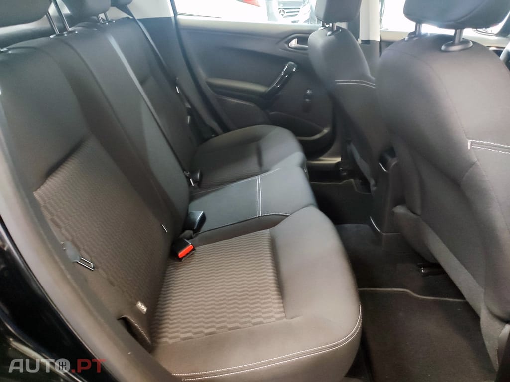 Peugeot 208 ACTIVE