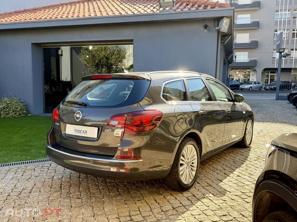 Opel Astra 1.6 CDTi