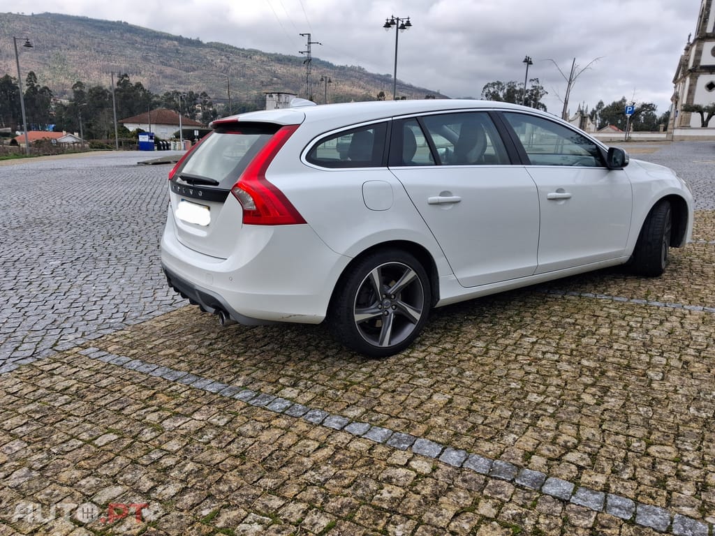 Volvo V60 R- design D3