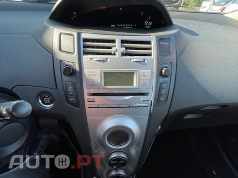 Toyota Yaris 1.4 D-4D Sol High P. MM