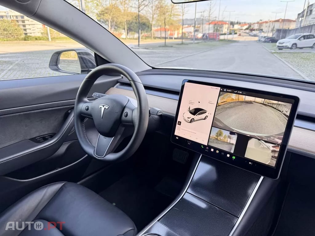 Tesla Model 3 Standard Range Plus RWD