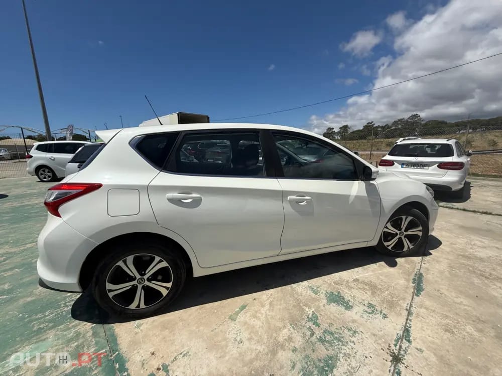 Nissan Pulsar 1.5 dCi Acenta J17