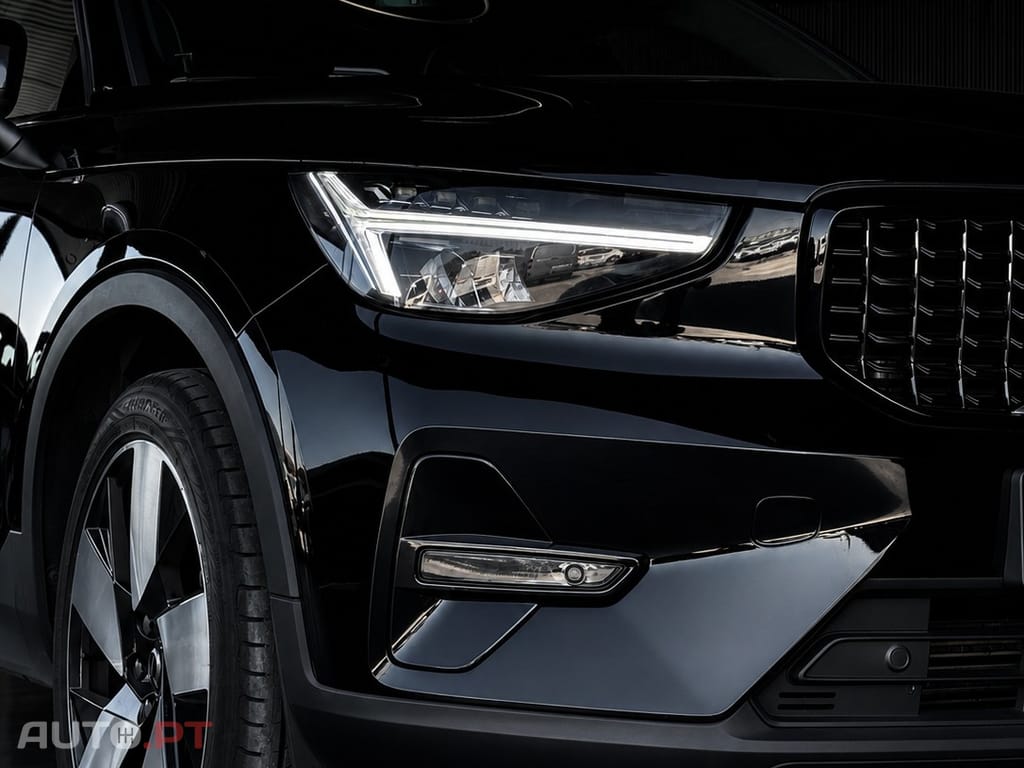 Volvo XC40 1.5 T5 PHEV Plus Dark