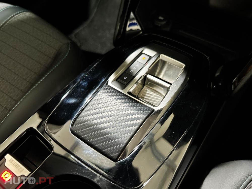 Peugeot E-208 50 kWh Allure Pack
