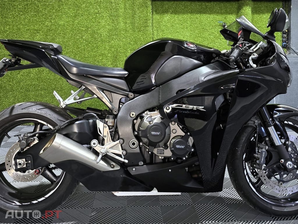 Honda CBR 1000 RR Fireblade