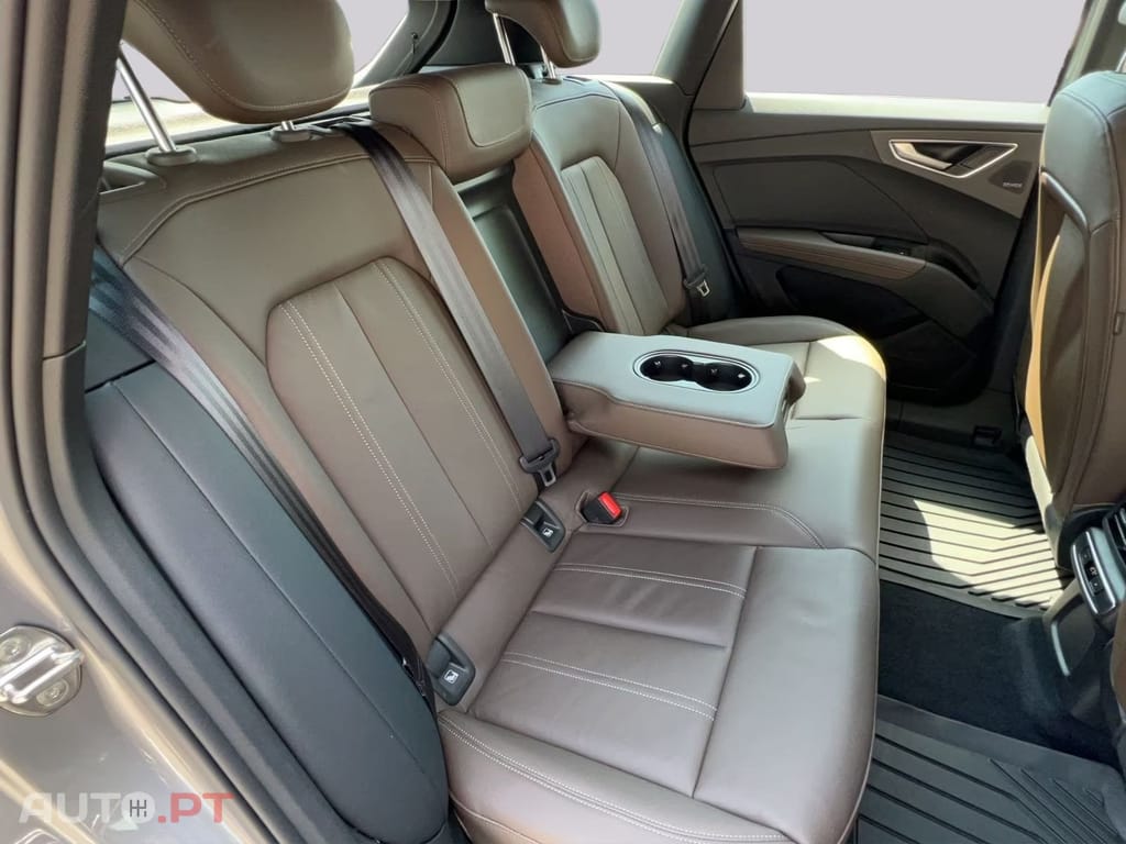 Audi Q4 E-Tron 40 I.V.A DEDUTÍVEL 