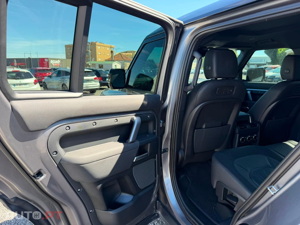 Land Rover Defender LOOK SVR