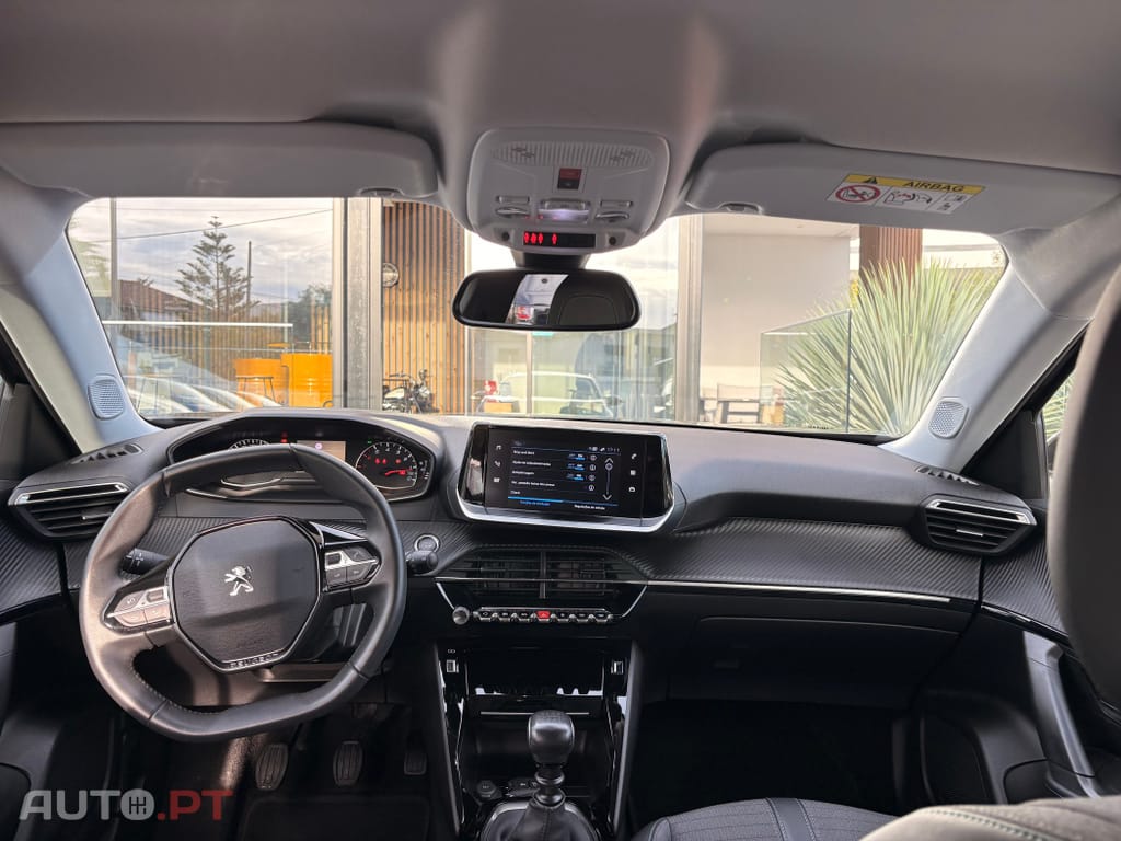 Peugeot 2008 1.5 BlueHDi Allure Pack