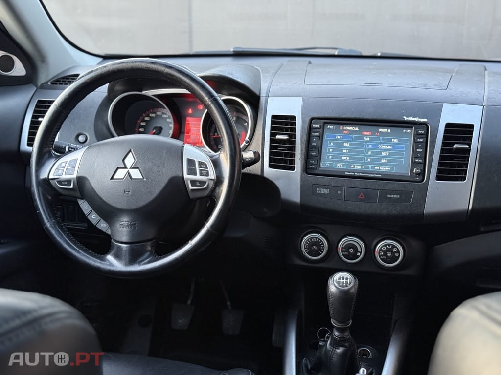 Mitsubishi Outlander 2.0 DI-D Instyle 4WD