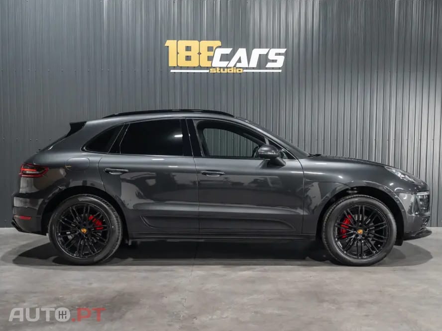 Porsche Macan PDK
