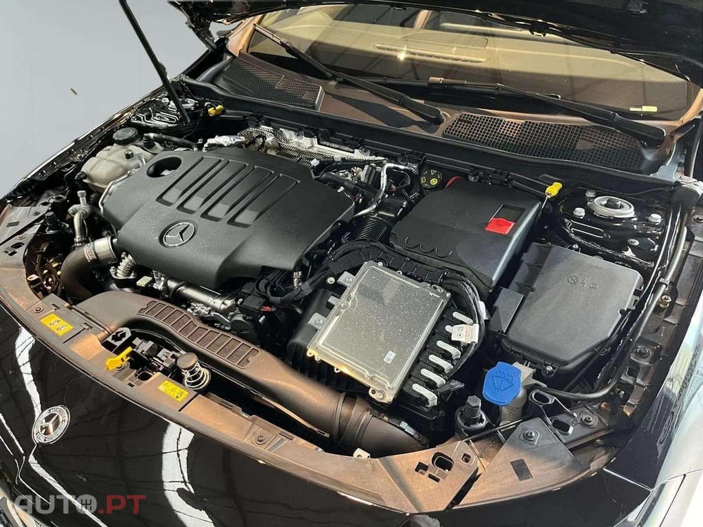 Mercedes-Benz A 180 D AMG