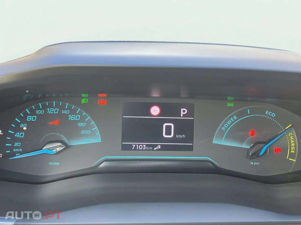 Peugeot 208 1.2 Hybrid Style e-DCS6