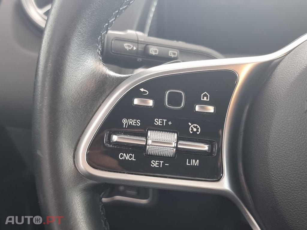Mercedes-Benz EQB 250 Progressive — fotografia 27