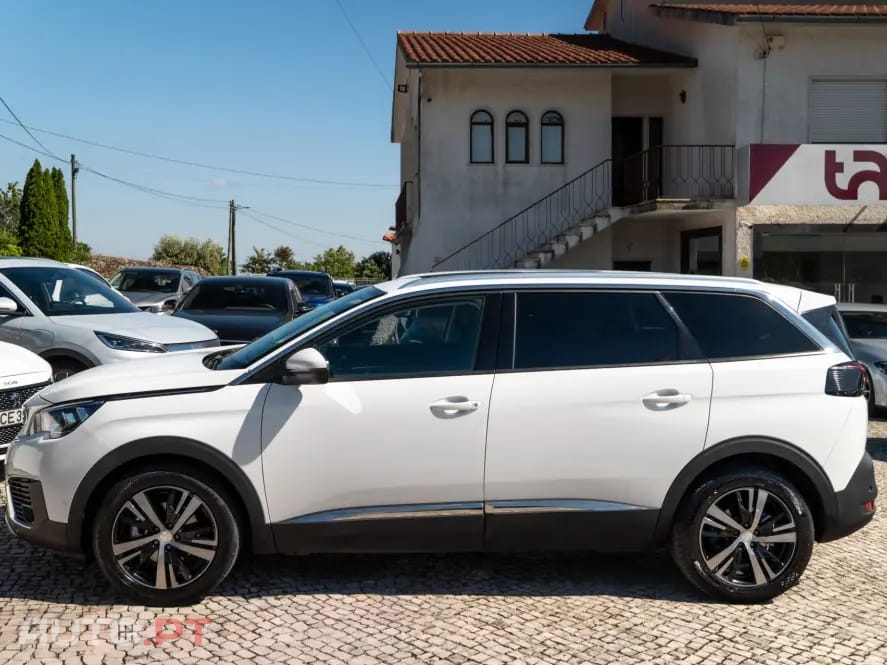 Peugeot 5008 1.5 BlueHDi Allure Pack