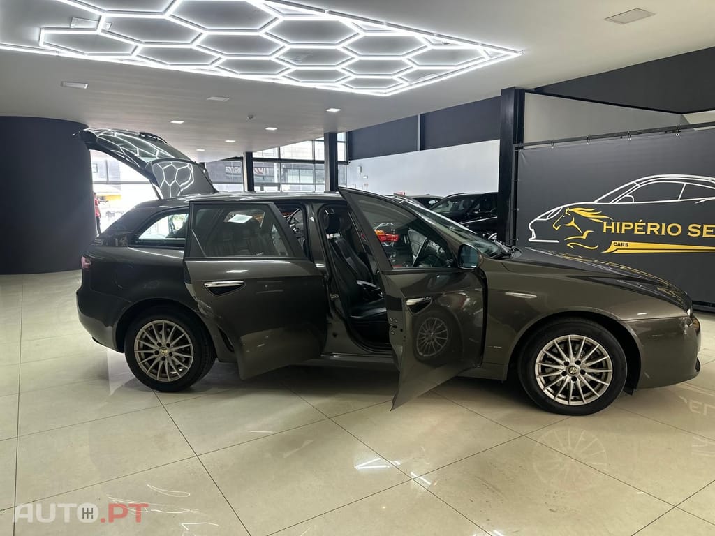 Alfa Romeo 159 Sportwagon 1.9 JTDm 16V Sportiva