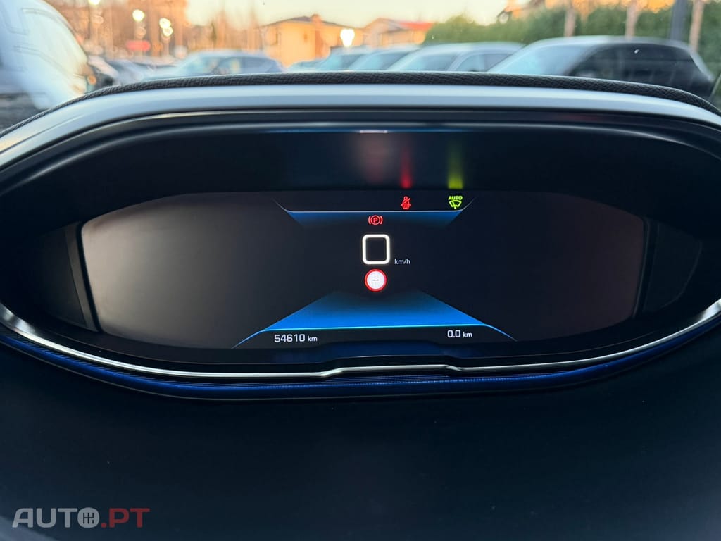 Peugeot 3008 1.5 BlueHDi Active