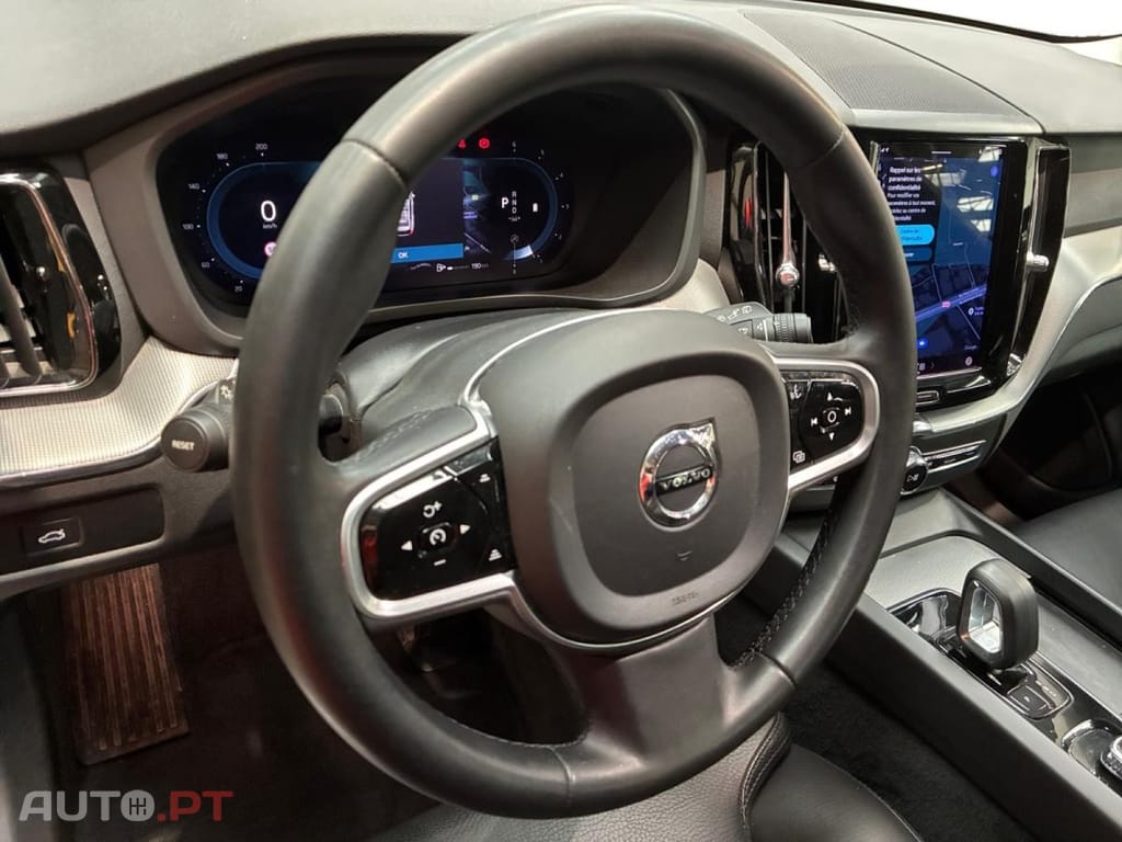 Volvo XC60 B4 Geartronic Plus Style Dark