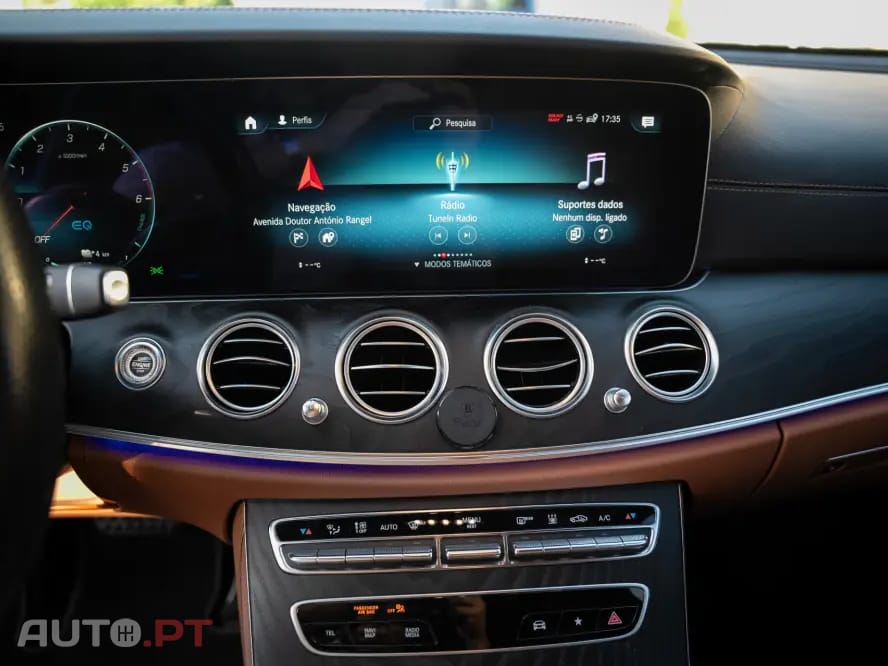 Mercedes-Benz E 300 de 4Matic 9G-TRONIC AMG Line