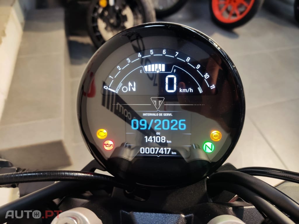 Triumph Trident 660