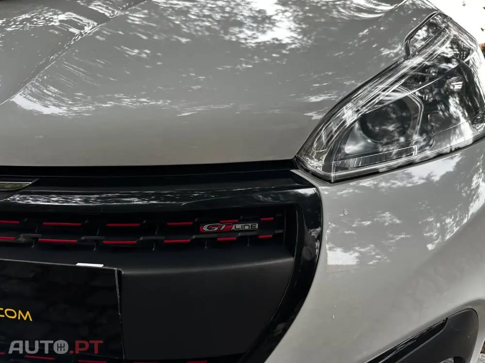 Peugeot 208 1.2 PureTech GT Line