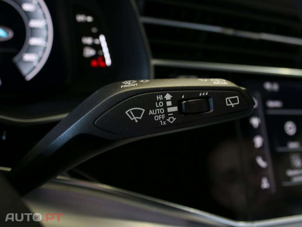 Audi Q8 55 TFSIe quattro Tiptronic