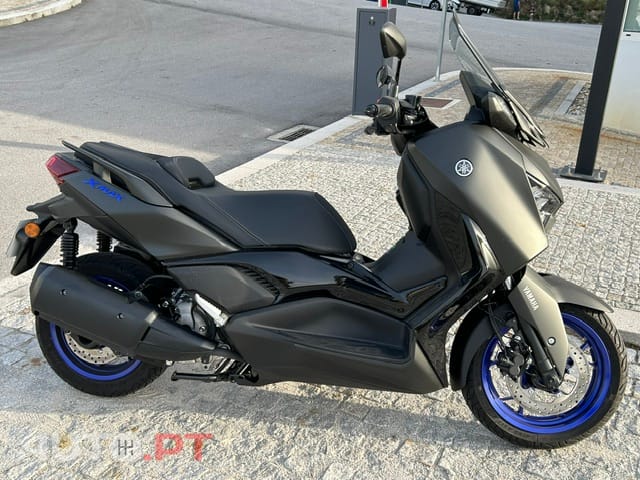 Yamaha X-Max 300