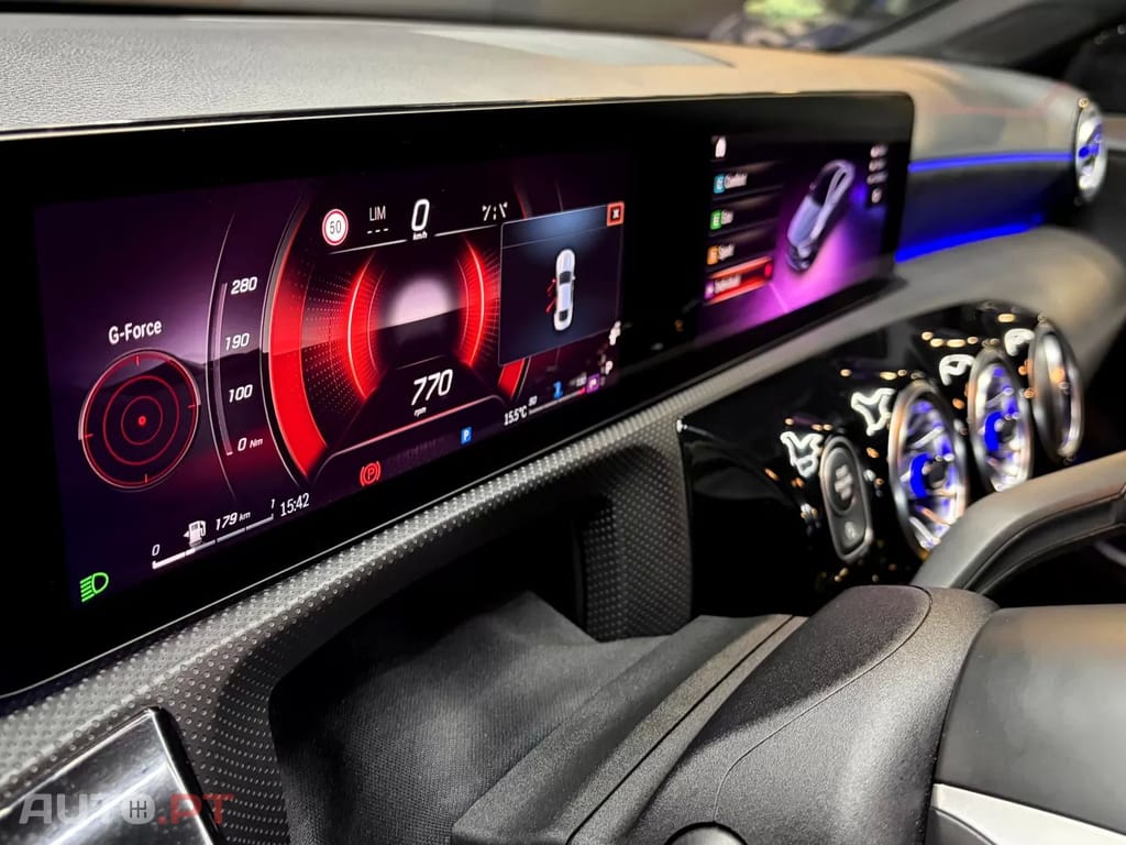 Mercedes-Benz CLA 180 AMG Line