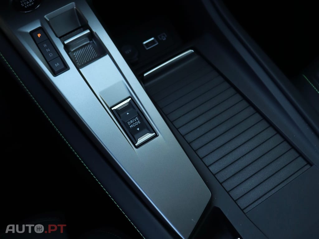 Peugeot 408 1.2 PureTech GT EAT8