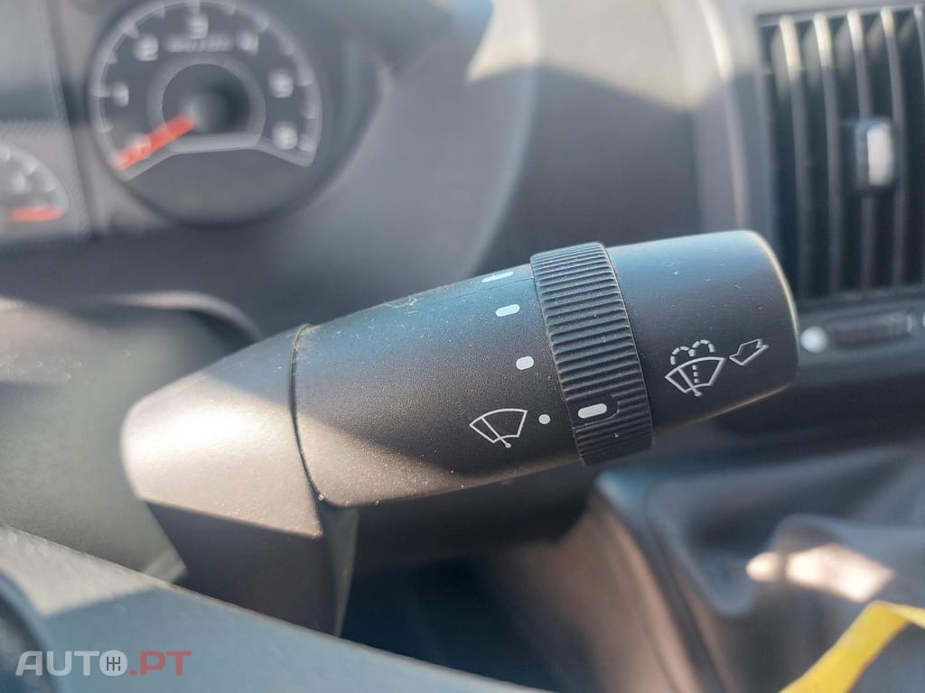 Peugeot Boxer 2.2 BlueHDi 330 L2H2 Premium - 140 cv - IVA Dedutível