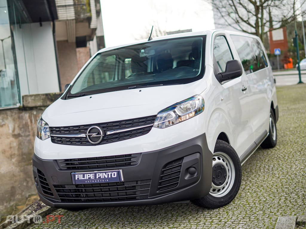 Opel Vivaro 1.5 CDTi L3H1 Essentia