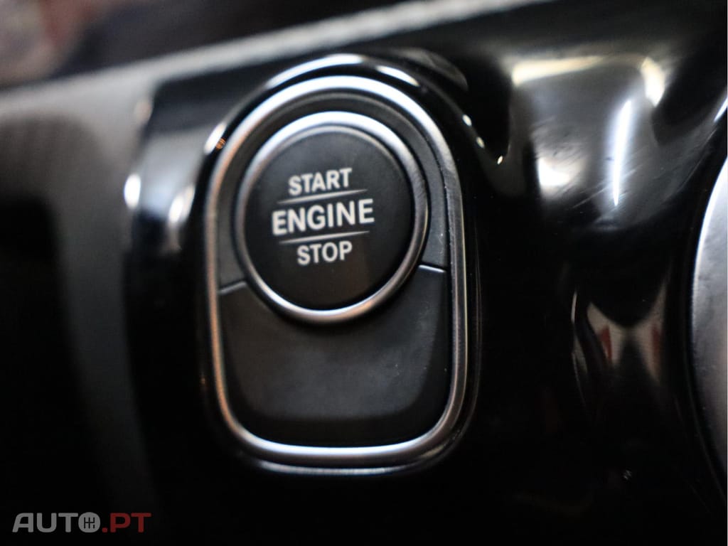 Mercedes-Benz A 250 e Auto