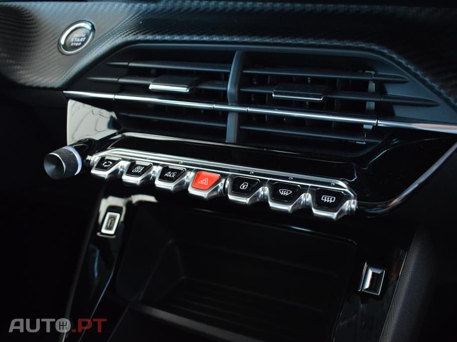 Peugeot E-208 50 kWh Active