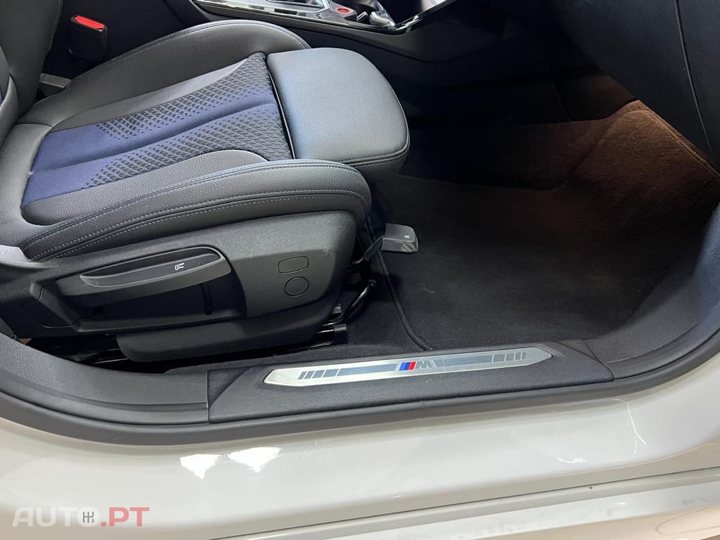 BMW 116 d Pack Desportivo M