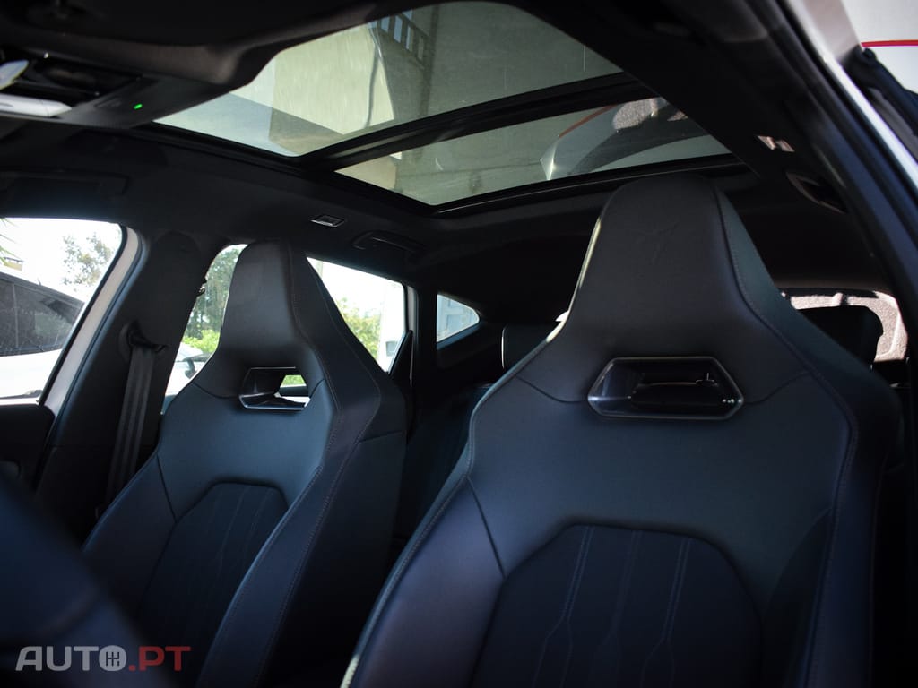Cupra Formentor 1.4 Hybrid -Teto Panoramico e de abrir