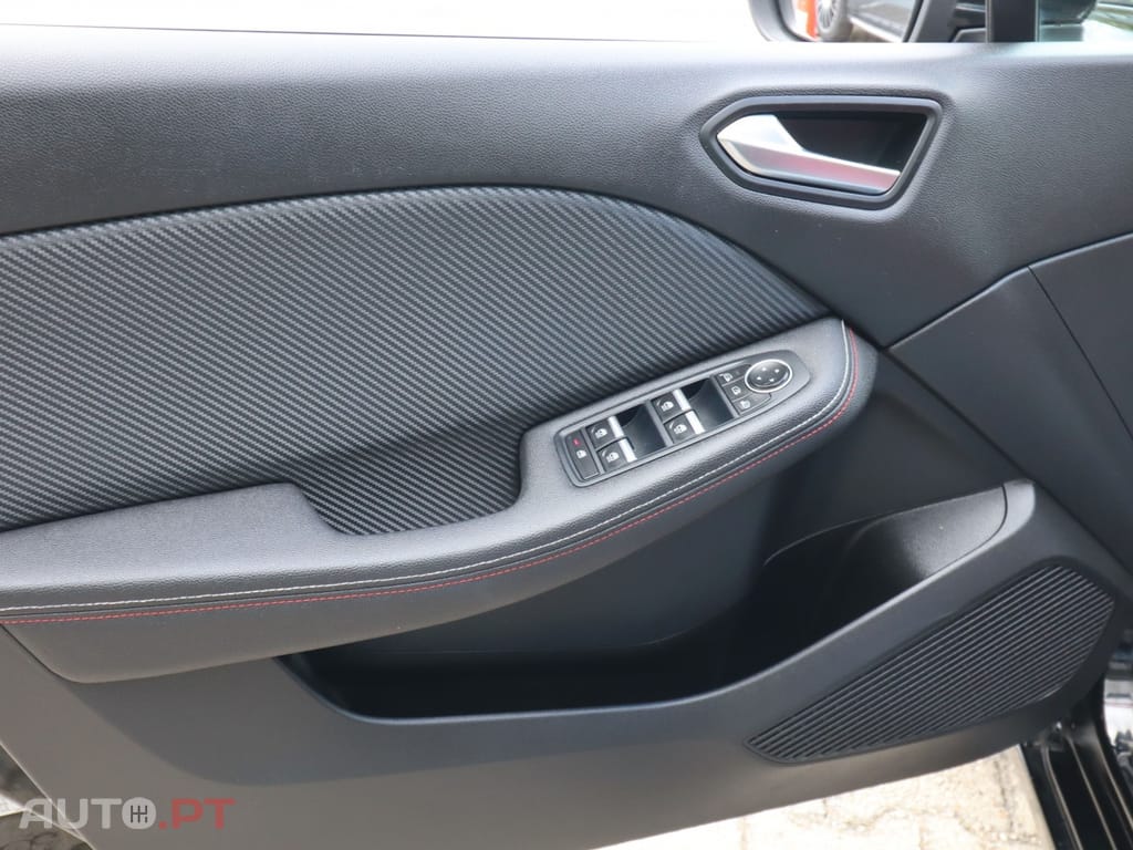 Renault Clio 1.0 TCe RS Line