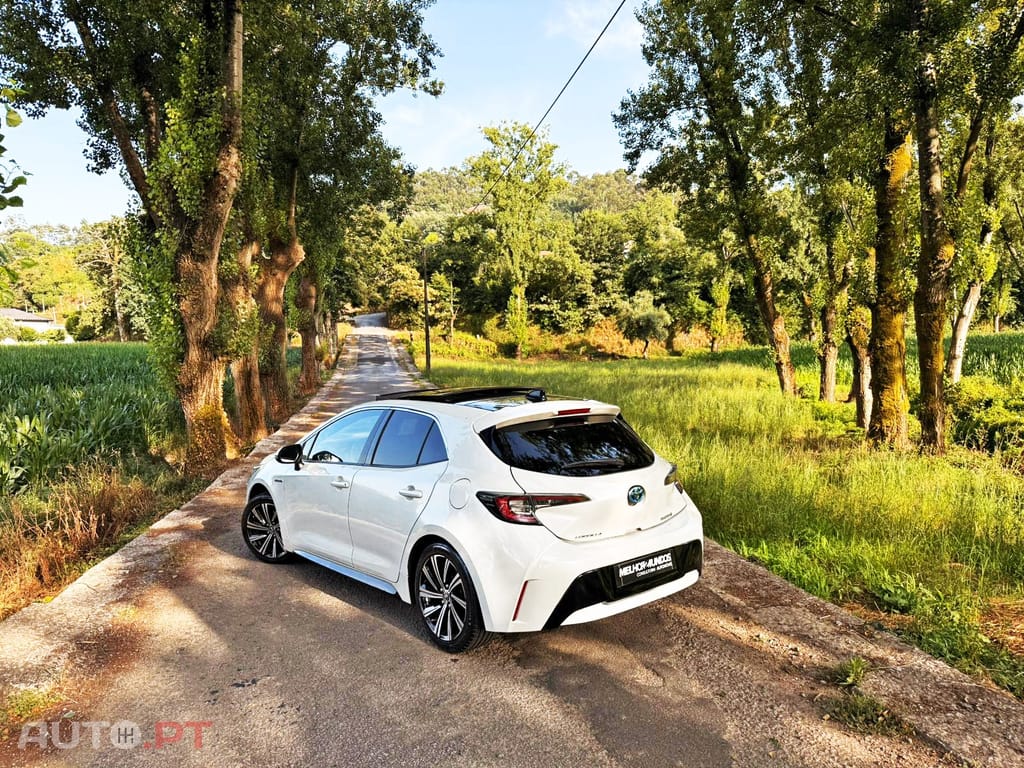 Toyota Corolla 1.8 Hybrid Design