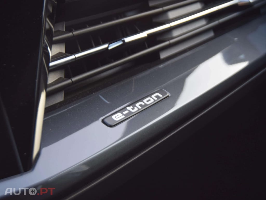 Audi Q4 E-Tron 45 82 kWh SE Business Plus