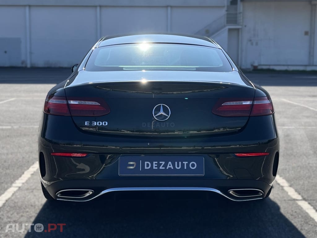 Mercedes-Benz E 300 Coupé