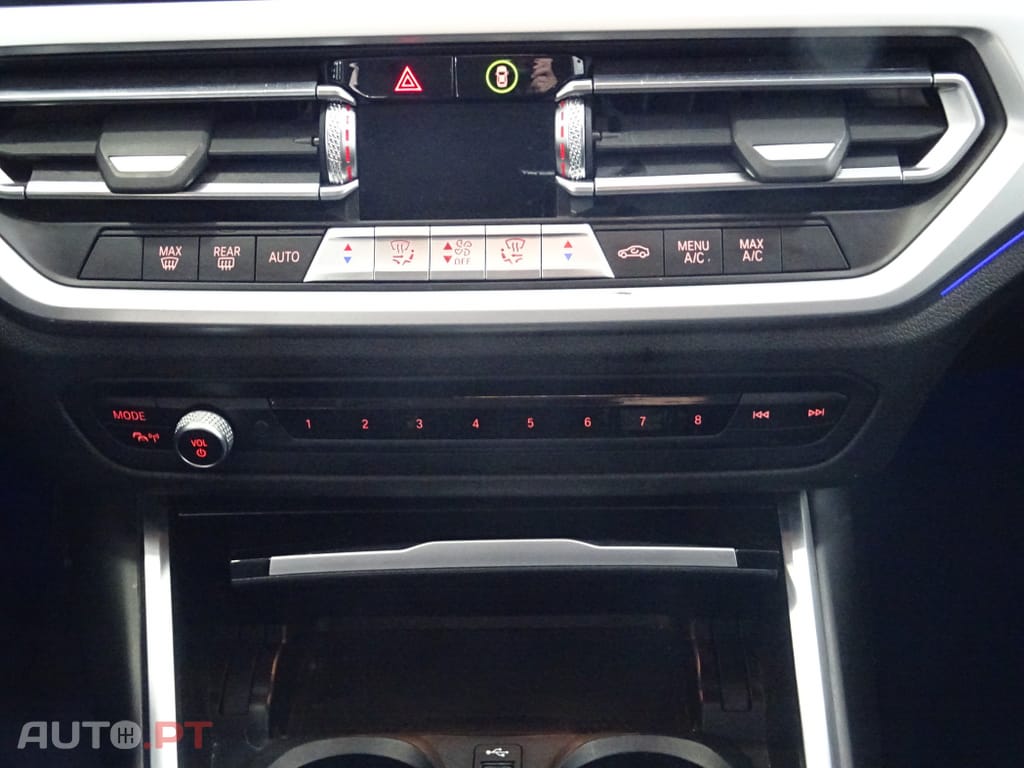 BMW 320 d Touring Advantage Auto