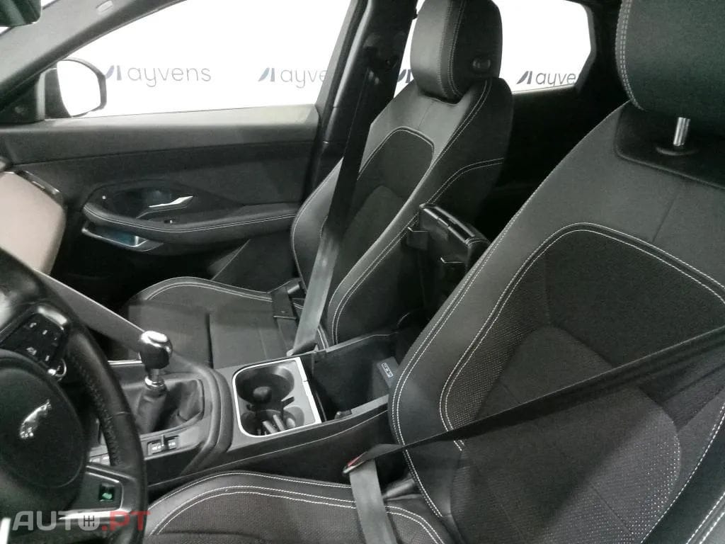 Jaguar E-Pace 2.0 i4D R-Dynamic