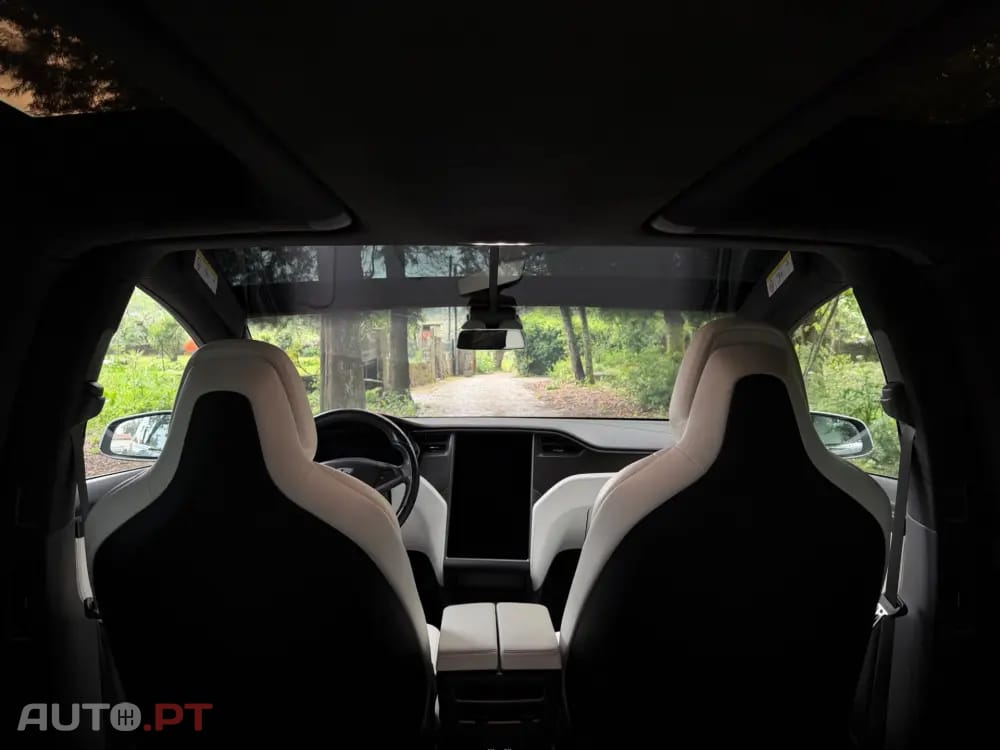 Tesla Model X 100D