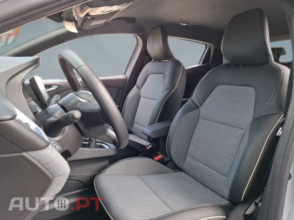 Renault Clio TCe 100 Bi-Fuel Techno