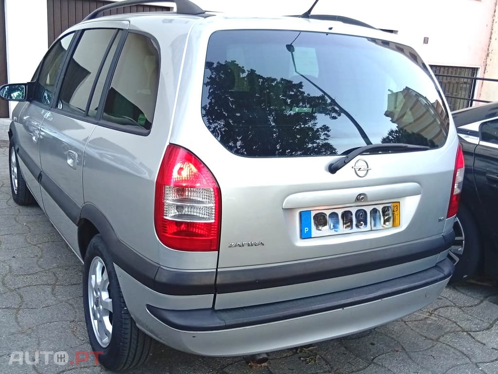 Opel Zafira 1.6 Comfort